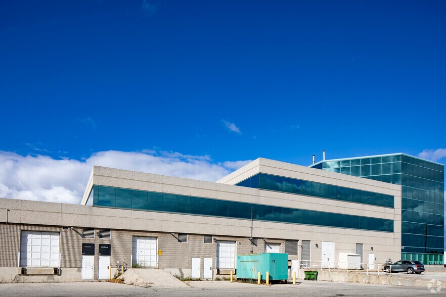 More Photos Of 6345 Dixie Rd, Mississauga Office For Lease