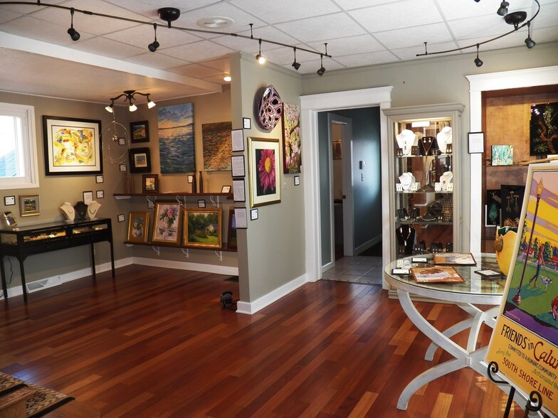 More Photos Of 404 E Lincolnway, Valparaiso Office For Sale
