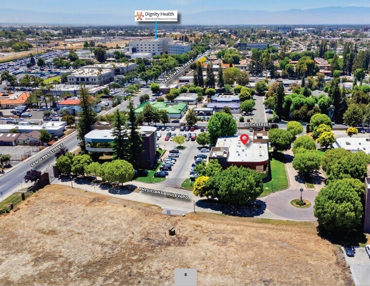 More Photos Of 4000 Physicians Blvd, Bakersfield Medical For Sale