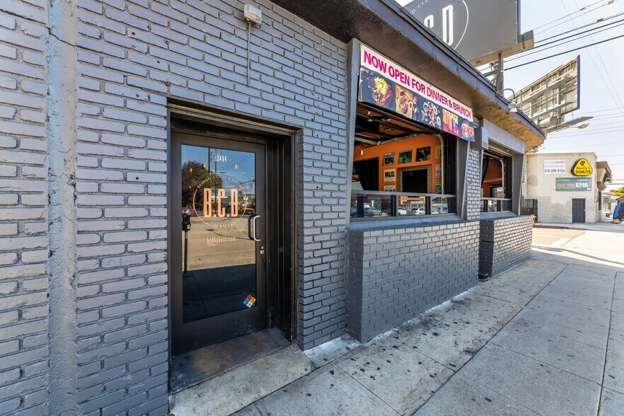 More Photos Of 13484 Washington Blvd, Marina Del Rey General Retail For Sale
