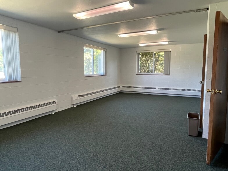 More Photos Of 1717 E Sugnet Rd, Midland Religious Facility For Sale