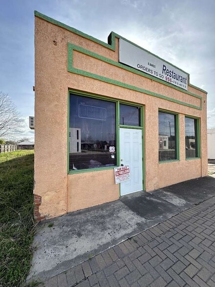 Primary Photo Of 121 W Colorado Ave, Rio Hondo Freestanding For Sale