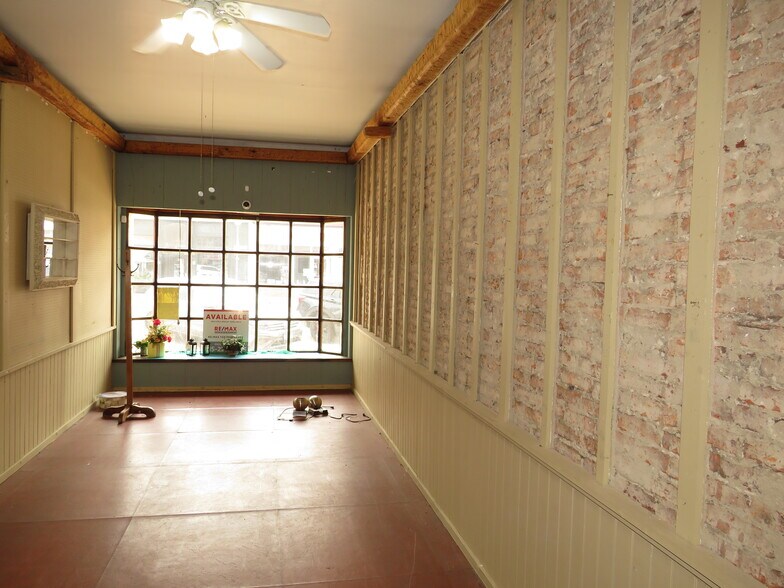 More Photos Of 110-112 W Washington st, Morris General Retail For Sale