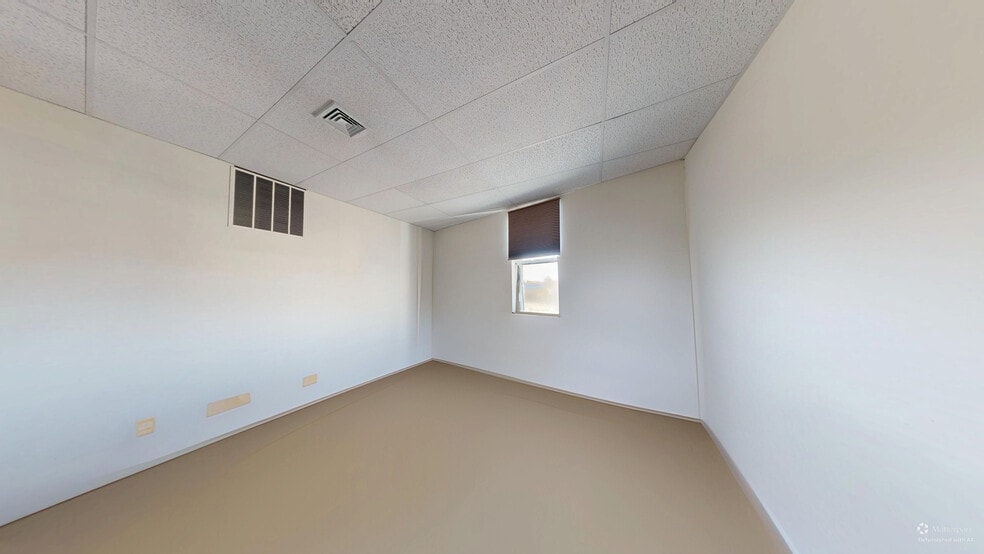 More Photos Of 725 Housatonic Ave, Bridgeport Light Distribution For Sale
