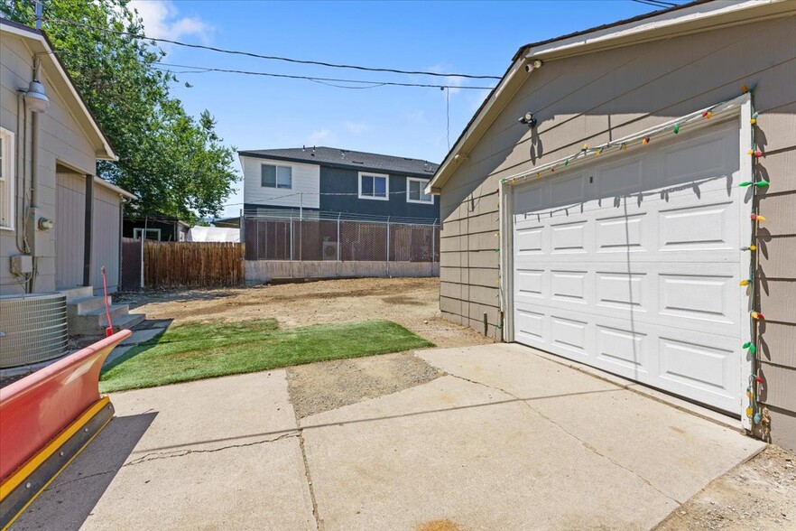 More Photos Of 277 Vassar St, Reno Freestanding For Sale