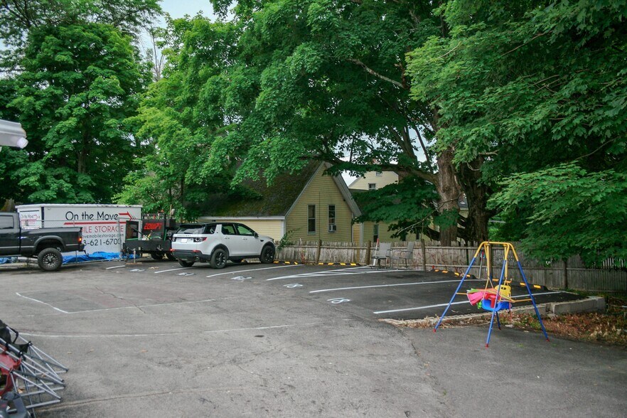 More Photos Of 16 Granite, Nashua Apartments For Sale