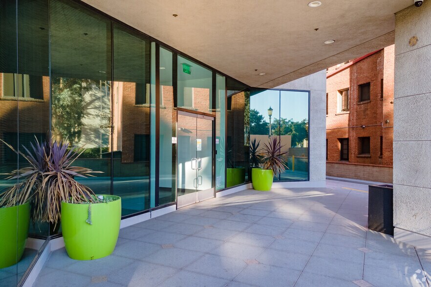 More Photos Of 299 N Euclid Ave, Pasadena Office For Lease