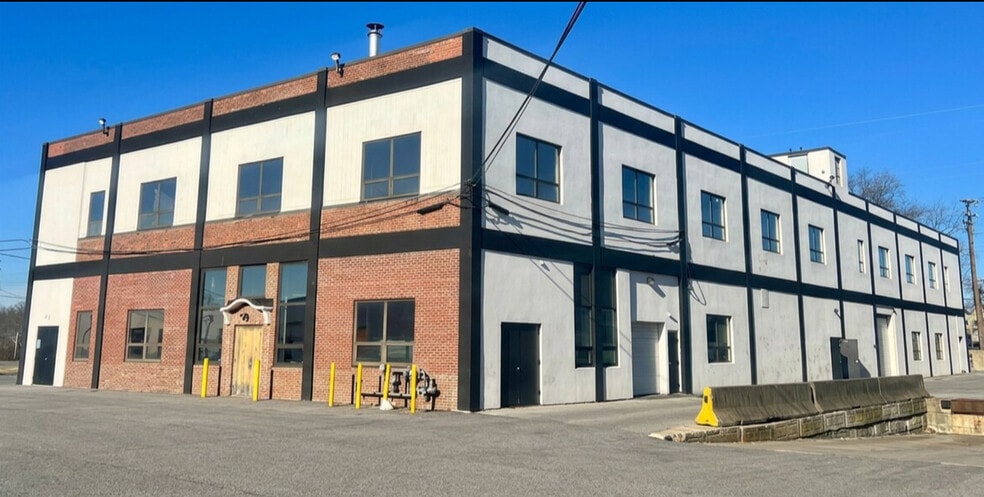 Primary Photo Of 375 Fairfield Ave, Stamford Warehouse For Lease