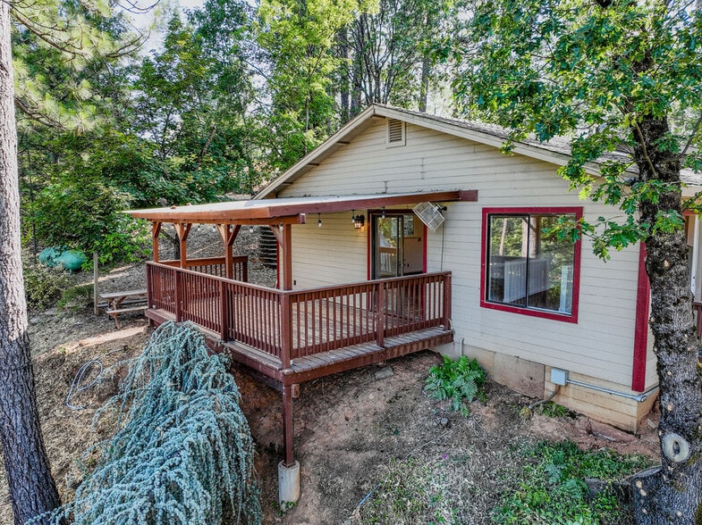 More Photos Of 15386 Little Valley Rd, Grass Valley Freestanding For Sale