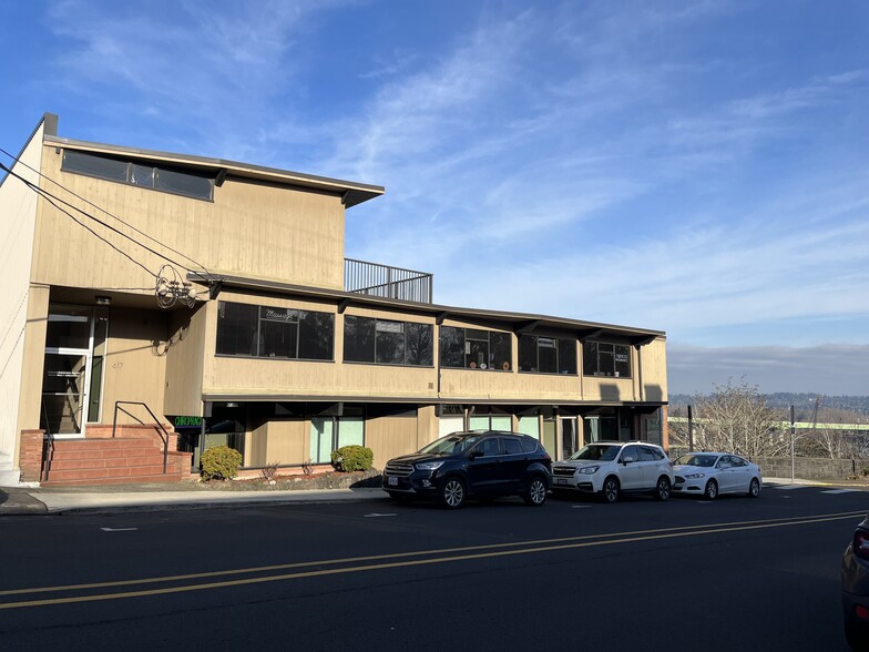 Primary Photo Of 617 High St, Oregon City Office For Lease