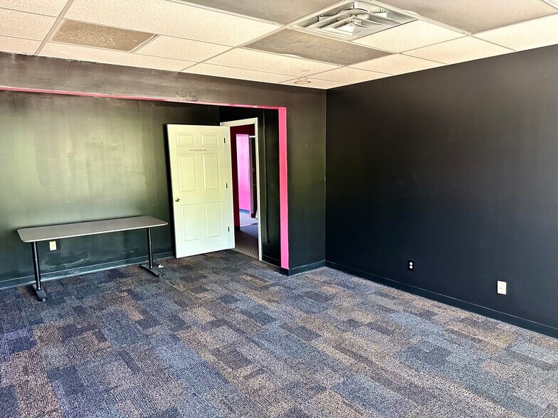 More Photos Of 3460 Hampton Ave, Saint Louis Office For Lease