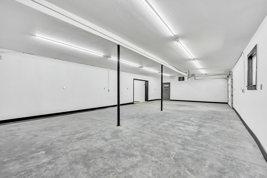More Photos Of 624 S 29th St, Colorado Springs Light Manufacturing For Lease