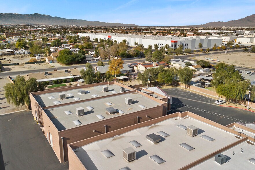 More Photos Of 2781 N Lamb Blvd, Las Vegas Distribution For Lease