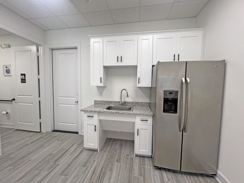 More Photos Of 26077 Nelson Way, Katy Light Distribution For Sale