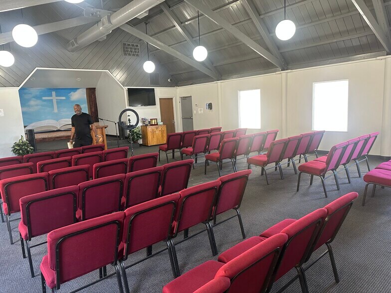 More Photos Of 4307 Rosecrans Ave, Compton Specialty For Lease