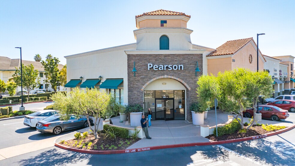 More Photos Of 550 E Betteravia Rd, Santa Maria Freestanding For Lease