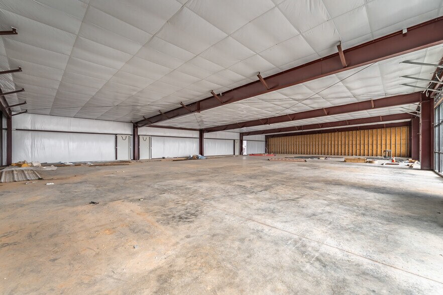 More Photos Of 2630 E Robinson Ave, Springdale Unknown For Lease