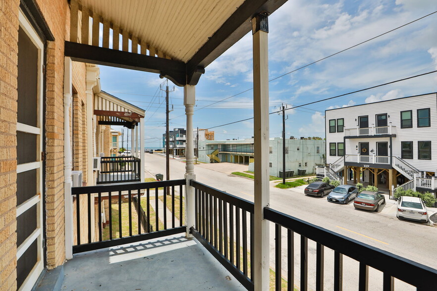 More Photos Of 717 Broadway St, Galveston Apartments For Sale