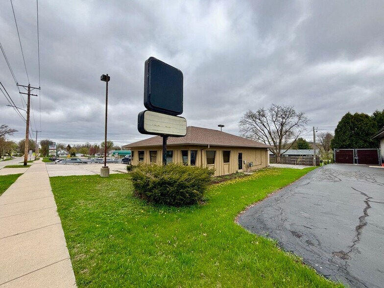 More Photos Of 676 Grand Ave, Hartford Fast Food For Sale