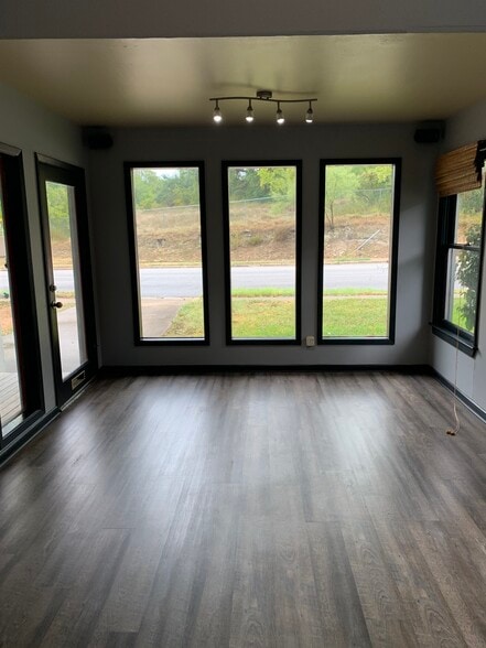 More Photos Of 1619 W 6th St, Austin Loft Creative Space For Lease