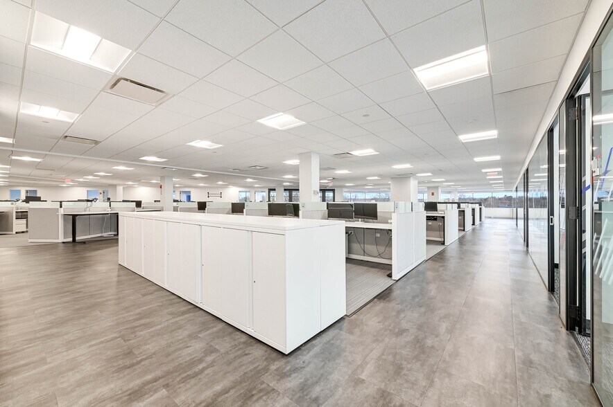 More Photos Of 1266 E Main St, Stamford Office For Lease