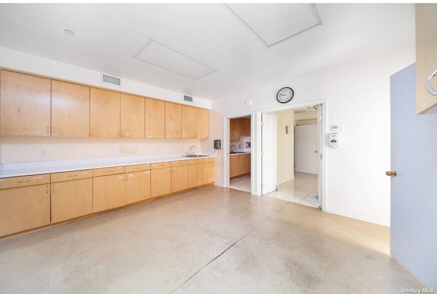 More Photos Of 8708 Justice Ave, Elmhurst Apartments For Sale