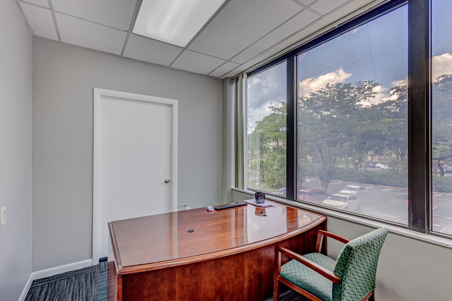 More Photos Of 6801 Lake Worth Rd, Greenacres Medical For Lease