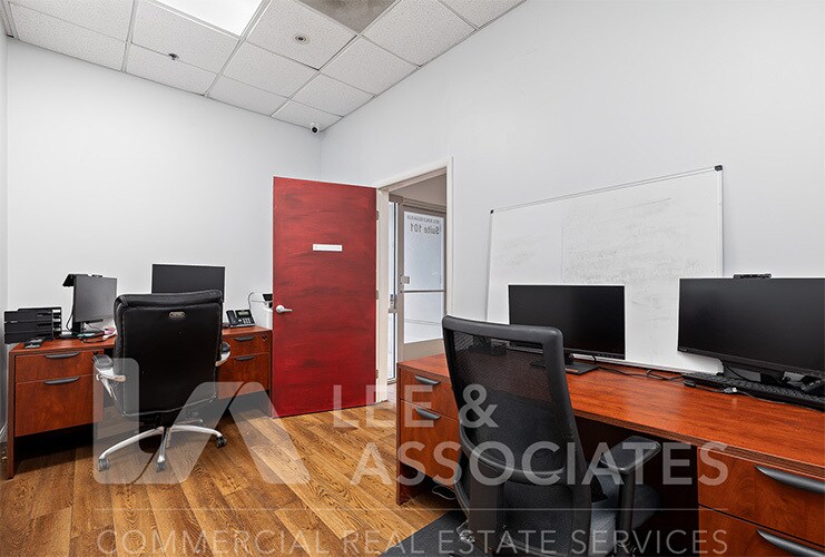 More Photos Of 685 S Ronald Reagan Blvd, Longwood Flex For Sale