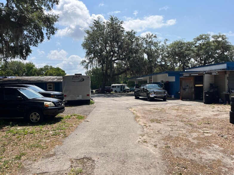 More Photos Of 6076 N Orange Blossom Trl, Mount Dora Auto Repair For Sale
