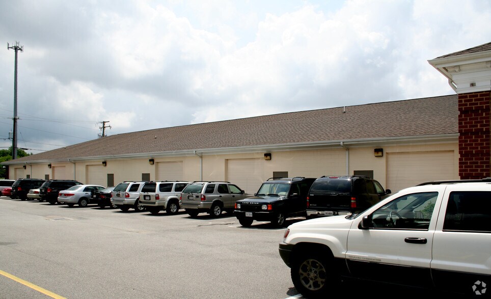 More Photos Of 852 Tidewater Dr, Norfolk Flex For Lease