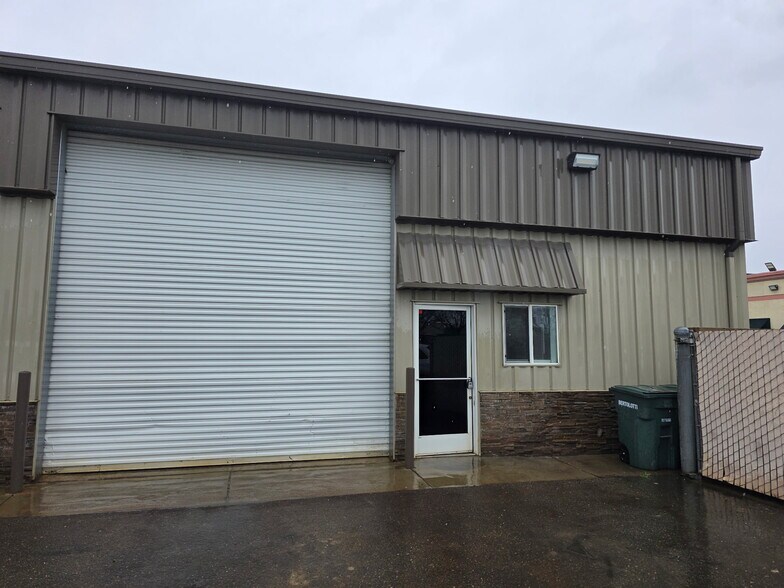 More Photos Of 1021 Partee Ln, Ceres Warehouse For Lease