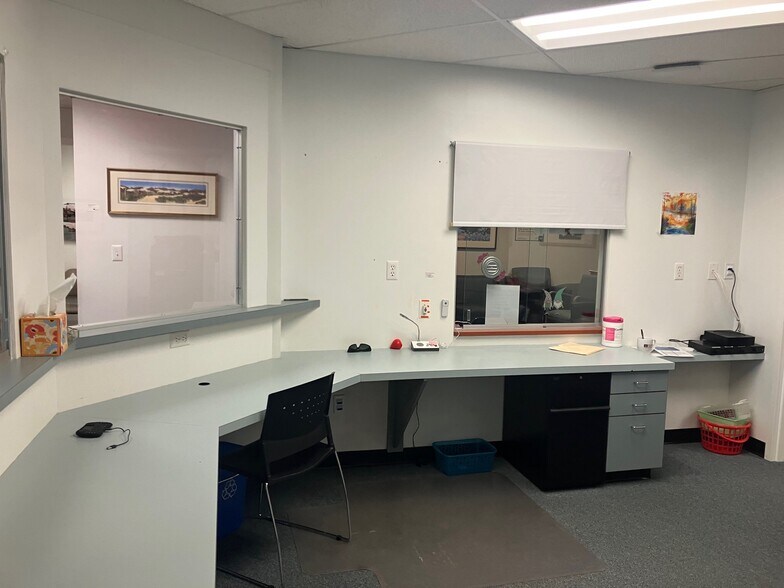 More Photos Of 17 Wells St, Westerly Medical For Lease