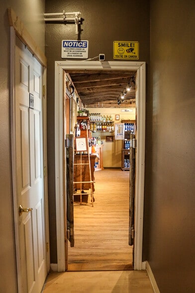 More Photos Of 426 Central Ave, Fairfield Storefront For Sale