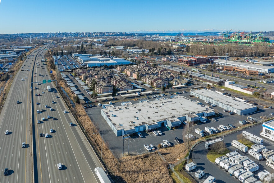 More Photos Of 4626 16th St E, Fife Unknown For Lease