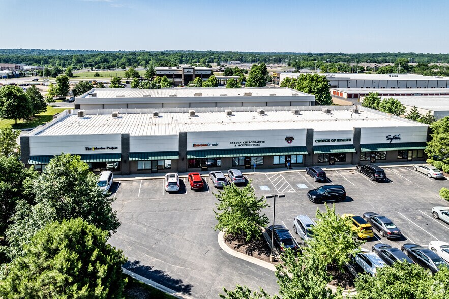 More Photos Of 9153-9165 W 133rd St, Overland Park Loft Creative Space For Lease