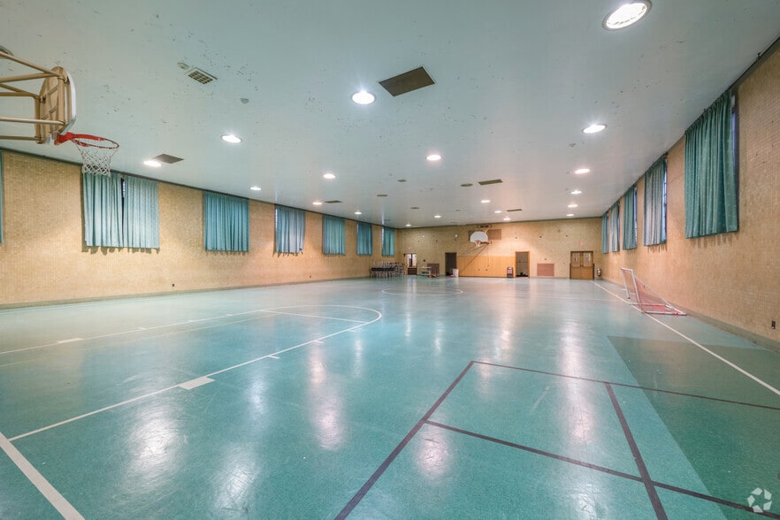 More Photos Of 399 Bishops Hwy, Kingston Schools For Sale