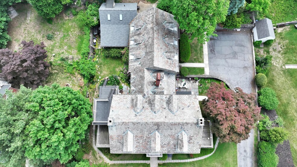 More Photos Of 1305 Hampden Blvd, Reading Multifamily For Sale