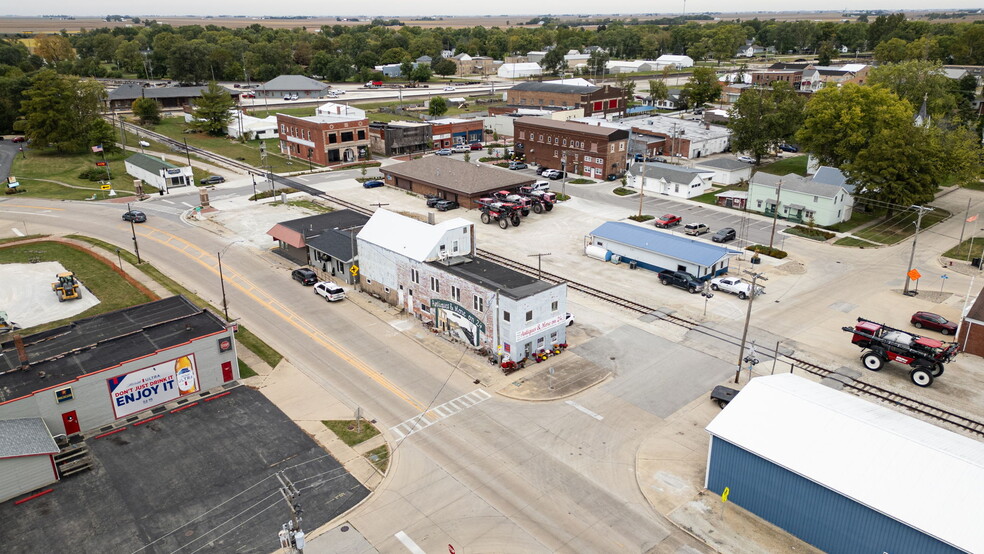 Primary Photo Of 126 S Main St, Gilman Showroom For Sale