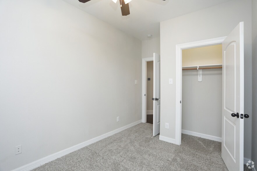 More Photos Of 14827 Mittlestedt Champions Dr, Houston Apartments For Sale