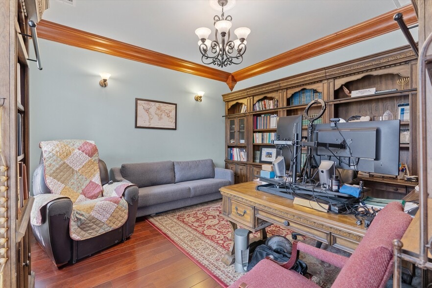 More Photos Of 1092 FM 3000, Elgin Specialty For Sale