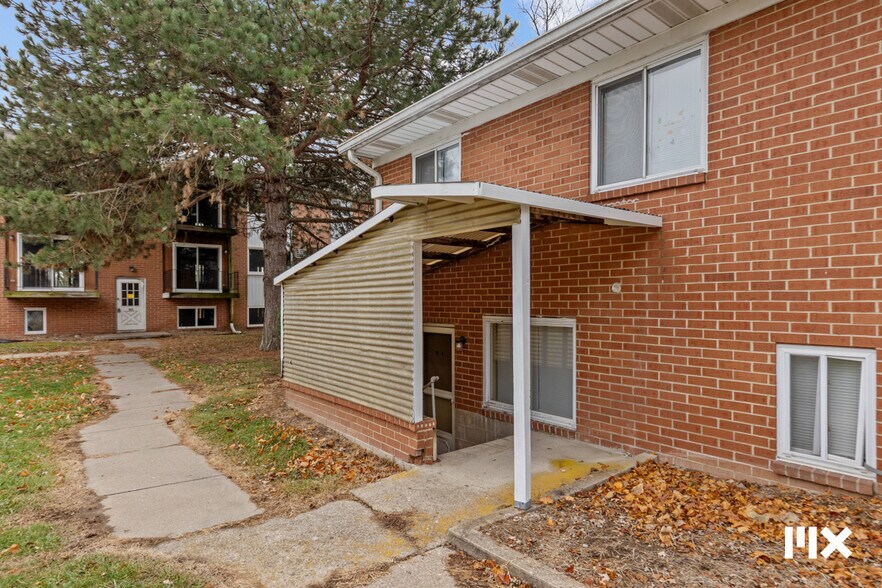 More Photos Of 100 Taylor St, Coldwater Apartments For Sale