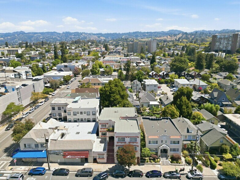 More Photos Of 8 Yosemite Ave, Oakland Apartments For Sale