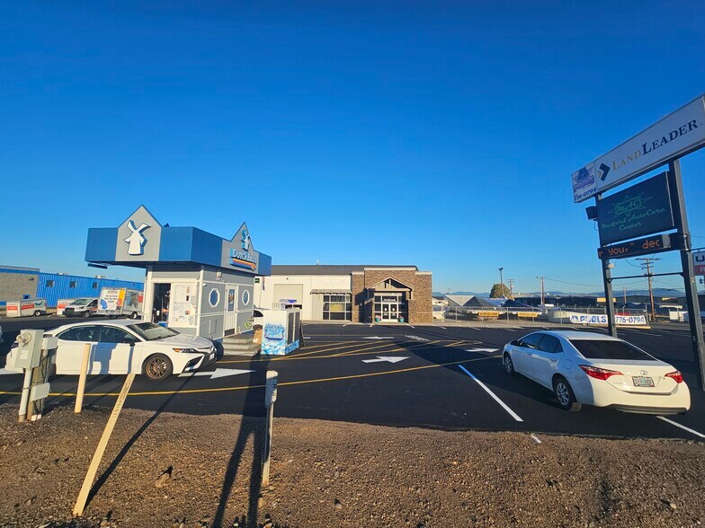 More Photos Of 3811 Crater Lake Hwy, Medford Warehouse For Sale