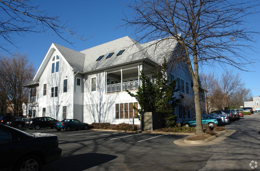 More Photos Of 300 N Washington St, Falls Church Office For Lease