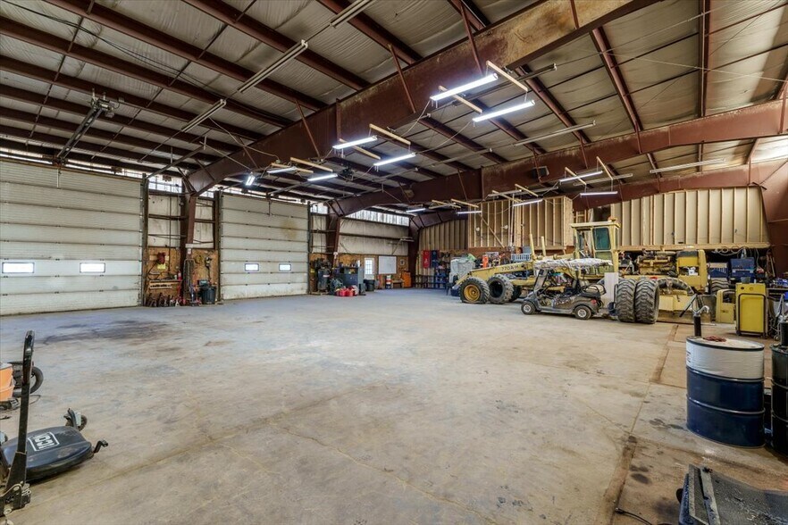 More Photos Of 66 Andrews Rd, Biddeford Warehouse For Sale