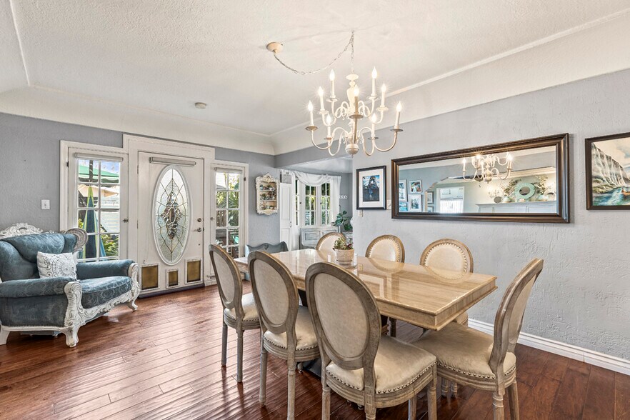 More Photos Of 906 E Commonwealth Ave, Fullerton Storefront For Sale