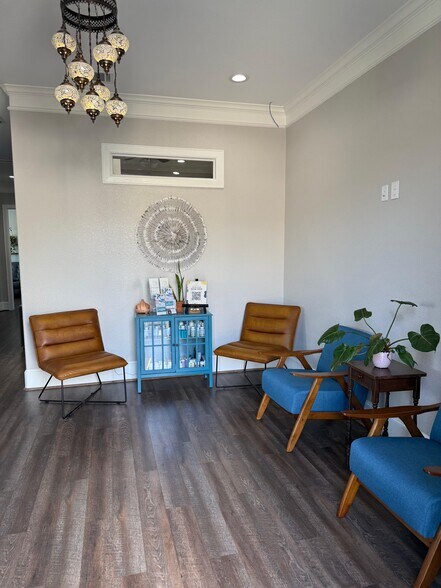 More Photos Of 11007 Northpointe Blvd, Tomball Medical For Sale