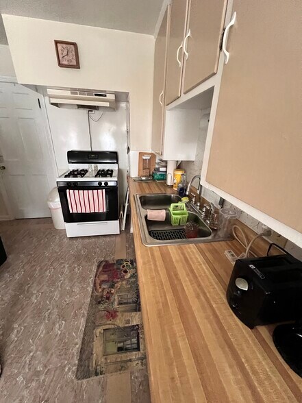 More Photos Of 3127 West Blvd, Cleveland Multifamily For Sale