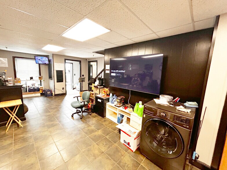 More Photos Of 57 Whipple St, Lewiston Manufacturing For Sale
