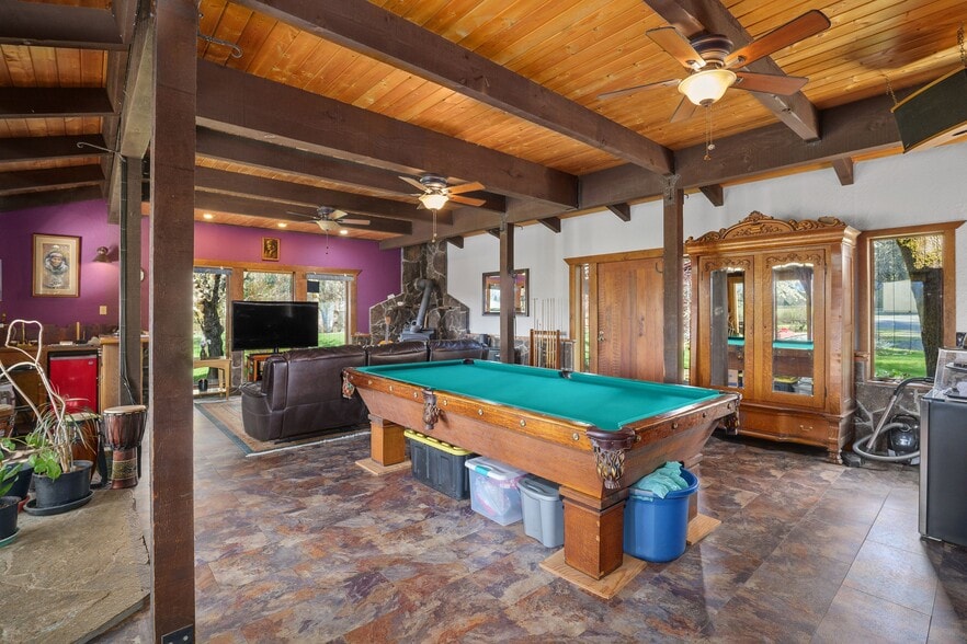 More Photos Of 3305 Dick George Rd, Cave Junction Hospitality For Sale